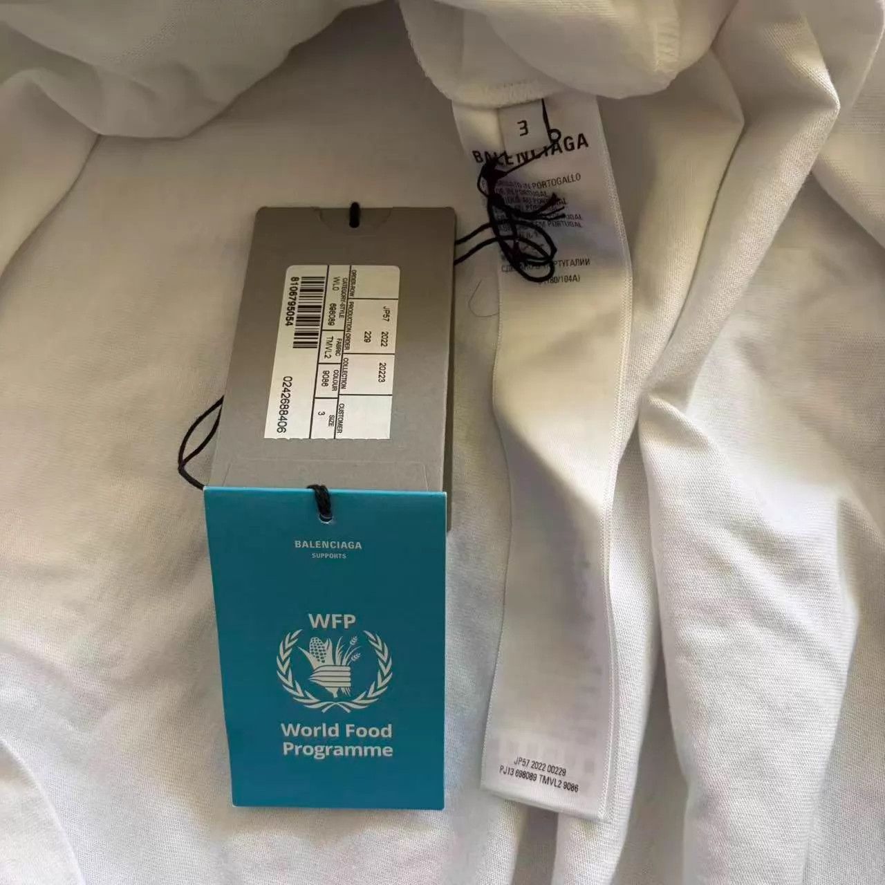 Balenciaga Balenciaga x WFP 2 FW22 Logo Crew Loose Tee Size 3 Size US L / EU 52-54 / 3 - 4 Thumbnail