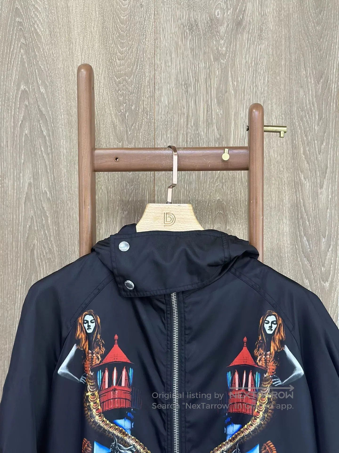 Burberry Burberry Black Mermaid Print Nylon Hooded Jacket. Size US XL / EU 56 / 4 - 4 Thumbnail
