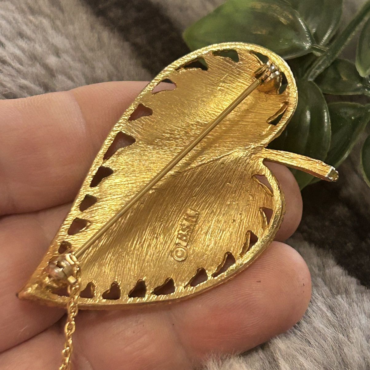 Vintage Vintage 60s B.S.K. gold di-cut textured leaf brooch Size ONE SIZE - 6 Thumbnail
