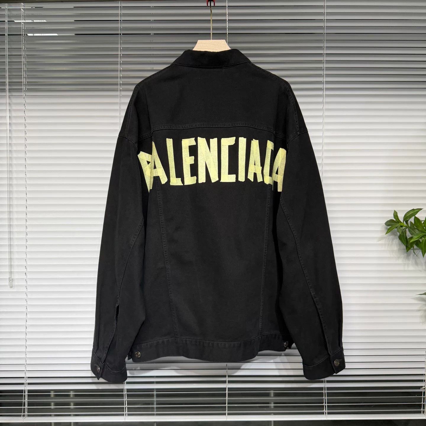 Balenciaga black balenciaga denim jacket with logo Size US M / EU 48-50 / 2 - 1 Thumbnail