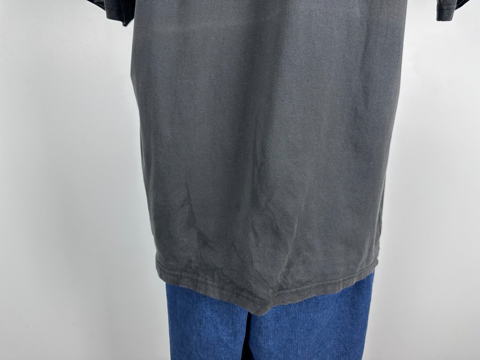 Vintage Queen 1996 Let Me Live T Shirt Grey Size L Men Vintage Size US L / EU 52-54 / 3 - 7 Thumbnail