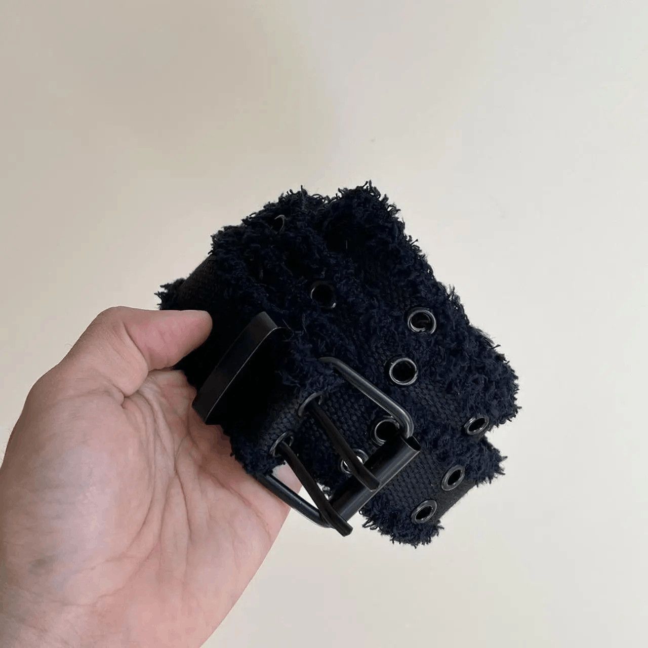 Other 2000s round studded fur frayed black grunge belt Size ONE SIZE - 5 Thumbnail