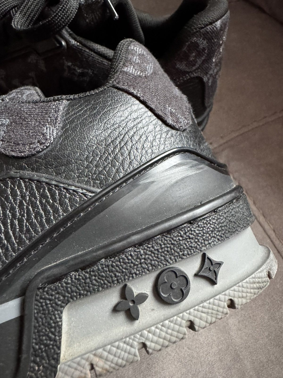 Louis Vuitton LOUIS VUITTON x NIGO sneakers size UK 7 1/2 see all photos Size US 8.5 / EU 41-42 - 9 Thumbnail