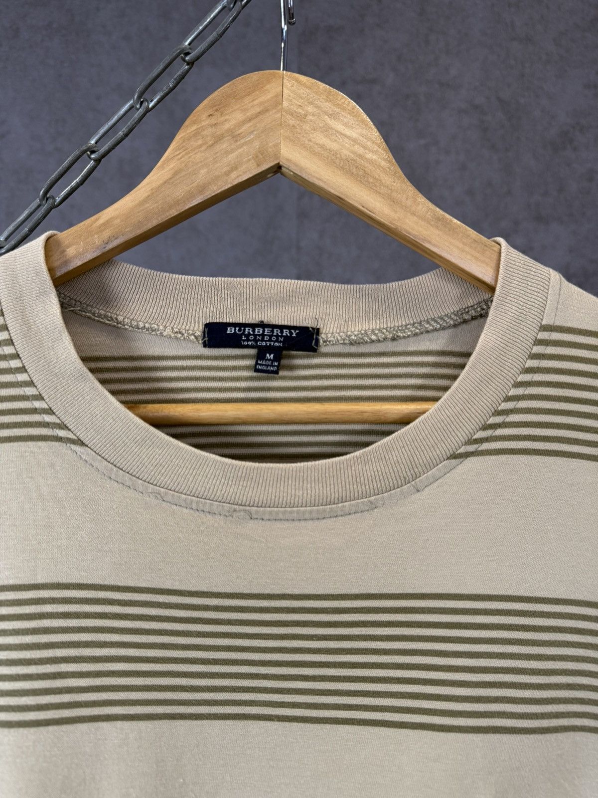 Burberry Burberry luxury vintage logo tee Size US L / EU 52-54 / 3 - 4 Thumbnail