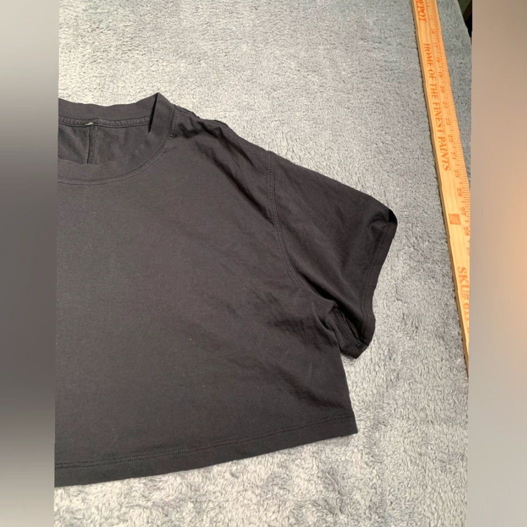 Lululemon Lululemon Black Women's Crop Top M Regular Casual Shirt Women Mens? Wait. Size M / US 6-8 / IT 42-44 - 4 Thumbnail
