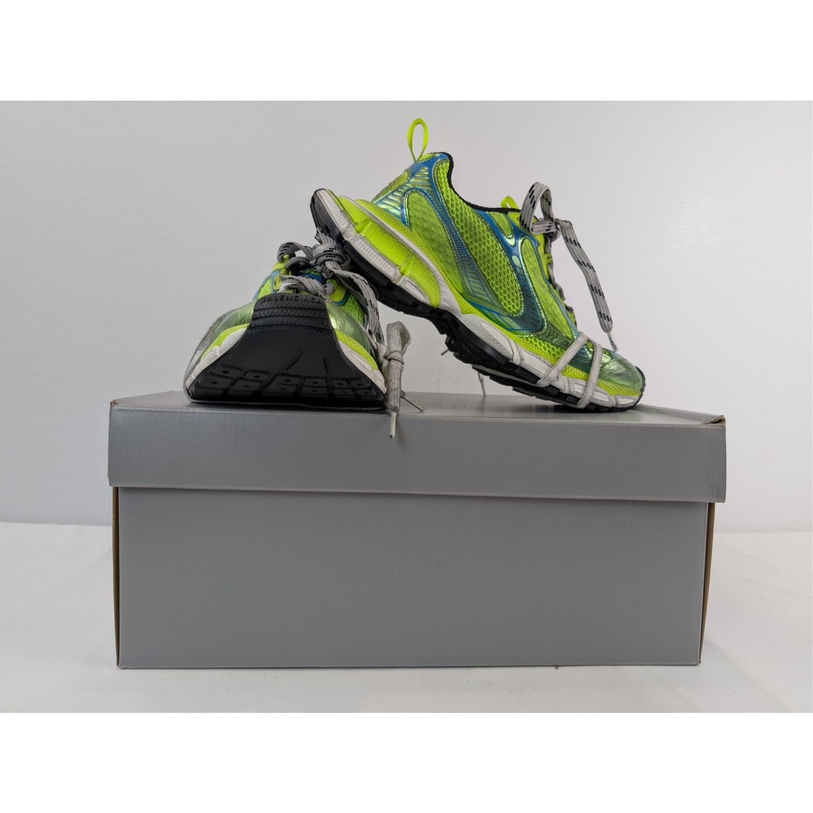 Balenciaga o1rshd1 3XL Low-Top Sneakers in Fluo Yellow / Blue 44 Size US 11 / EU 44 - 20 Thumbnail