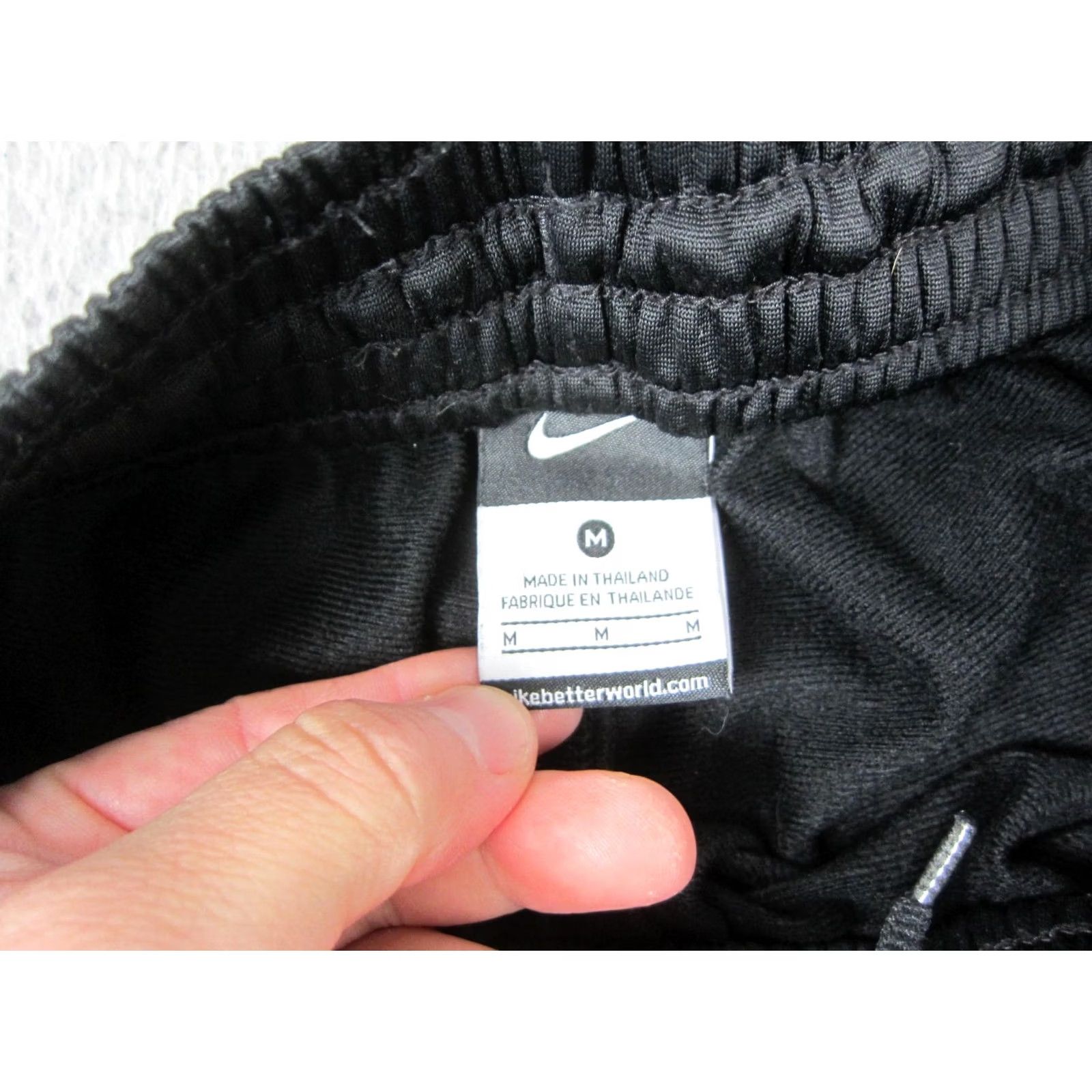 Nike Nike Track Pants Mens M Black Athletic 90s Windbreaker Swoosh Baggy Sweat Pants Vintage 90s Nike Mens Track Pants Black M Size US 26 / EU 42 - 4 Thumbnail