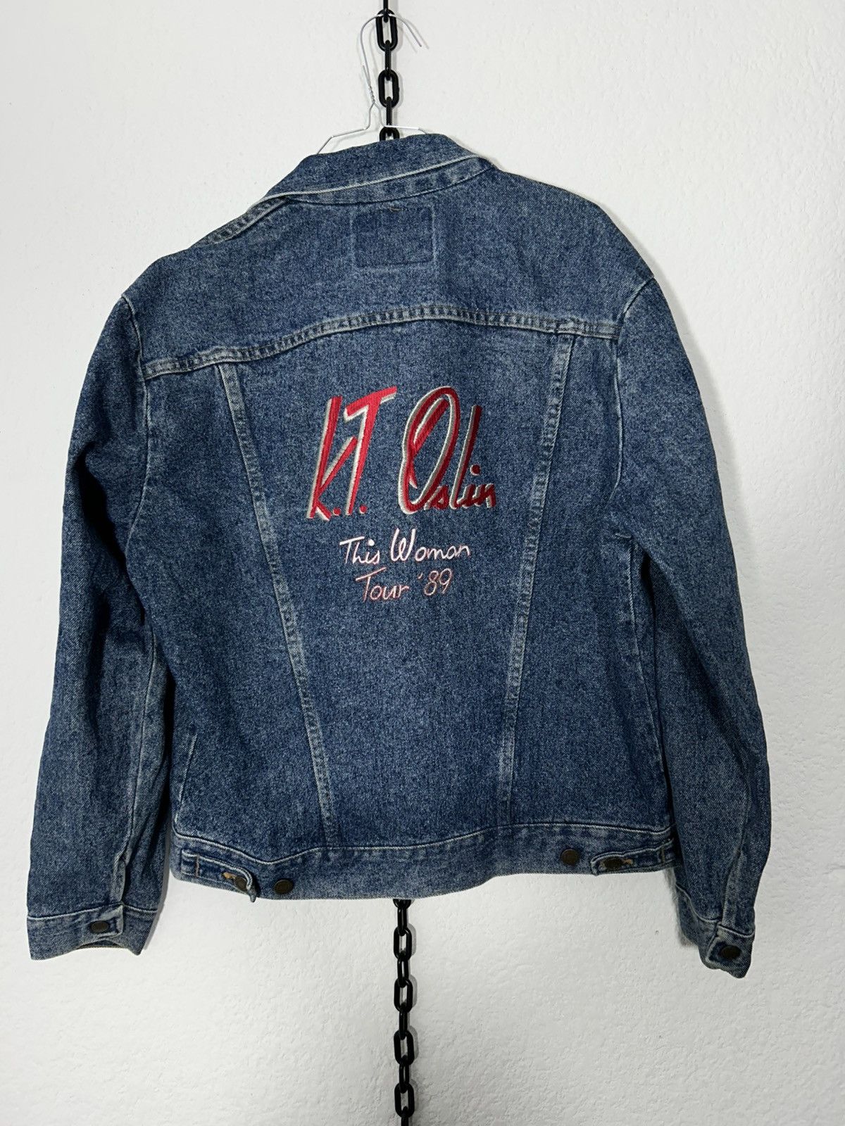 Vintage 1989 K.T. Oslin 1989 Tour Blue Jean Jacket (Crew Only) Size US L / EU 52-54 / 3 - 1 Thumbnail