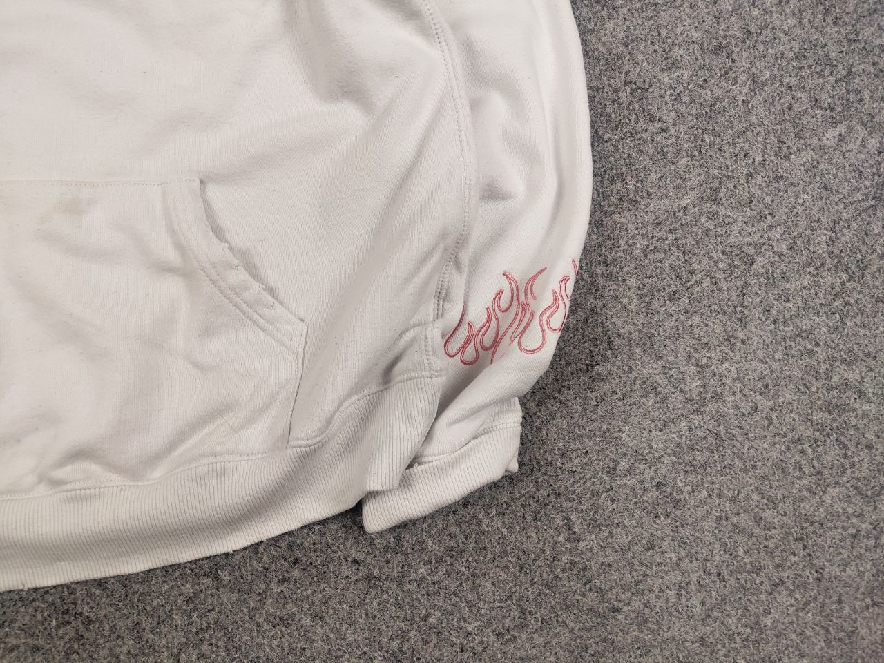 Japanese Brand Jouetie Japan Design x Thrasher logo white distressed Hoodie Size US M / EU 48-50 / 2 - 6 Thumbnail