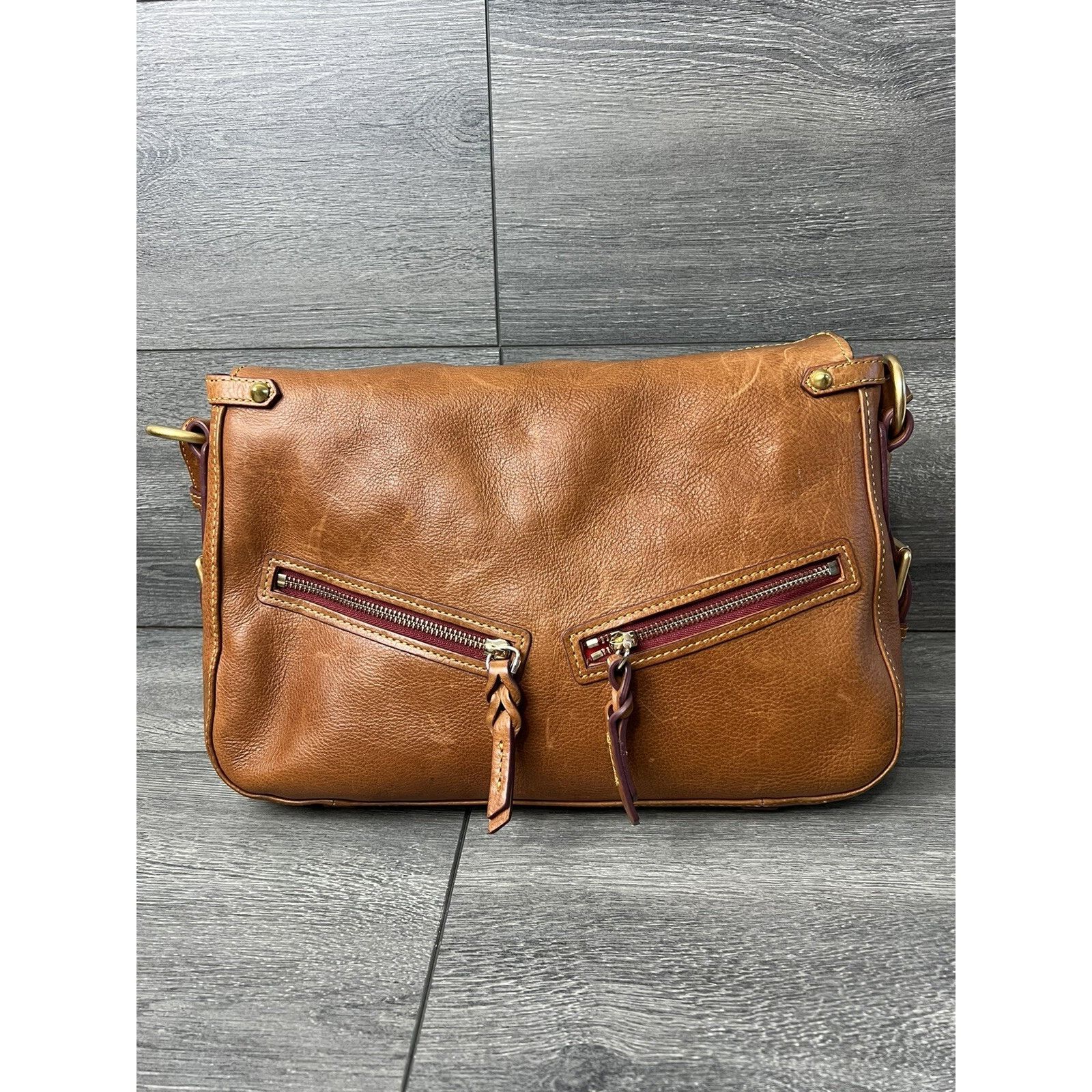 Dooney & Bourke Dooney & Bourke Eas/Wes Zip Sac natura color satchel A459964 Size ONE SIZE - 4 Thumbnail