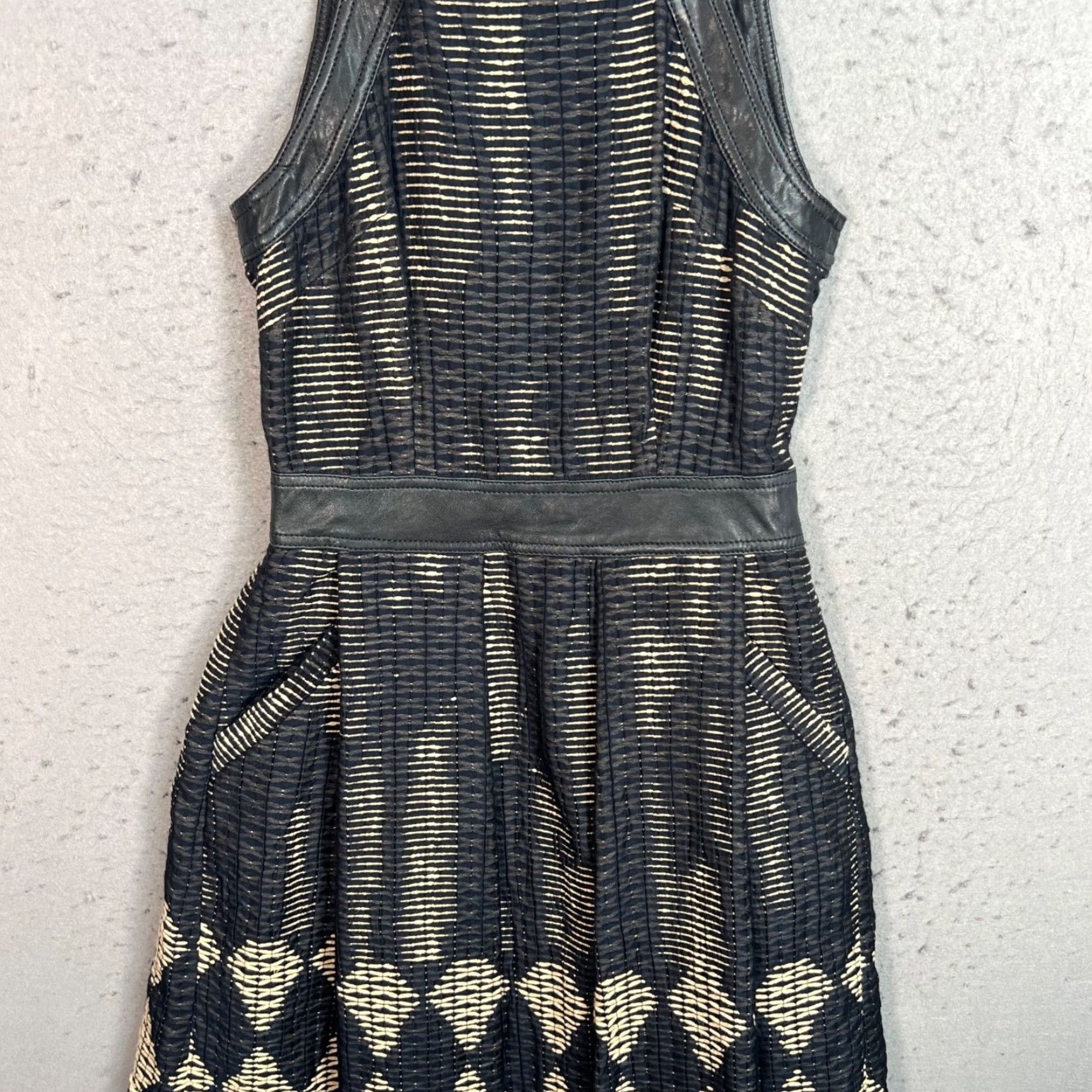 Vintage VINTAGE Rachel Roy Fit & Flare Dress Womens Size 0 Black Textured Sleeveless Knee Length Size XS / US 0-2 / IT 36-38 - 2 Thumbnail