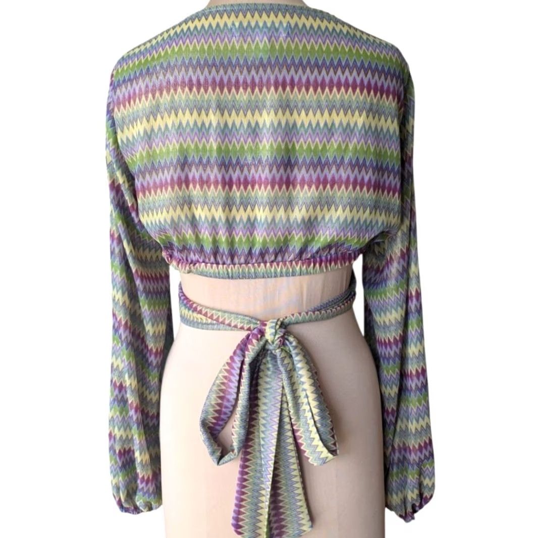 Urban Outfitters Urban Outfitters Cropped Blouse Tie Back V-Neck Long Sleeve Multicolor Geometric Geometric Pattern 70s Hippie California Party Cocktail Boho Women M Size M / US 6-8 / IT 42-44 - 4 Thumbnail