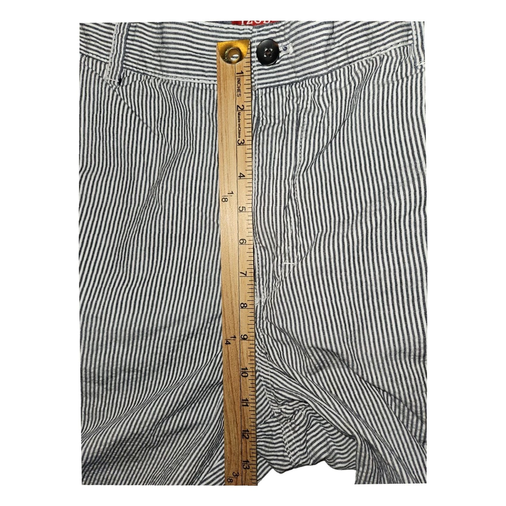 Izod IZOD Chino Shorts Mens 38 Blue White Striped Slash Pockets Casual Golf Size US 38 / EU 54 - 4 Thumbnail