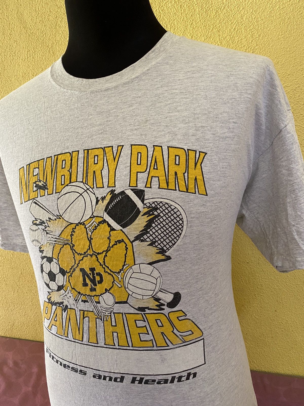 Vintage Newbury Park Vintage Tshirt Size US L / EU 52-54 / 3 - 5 Thumbnail