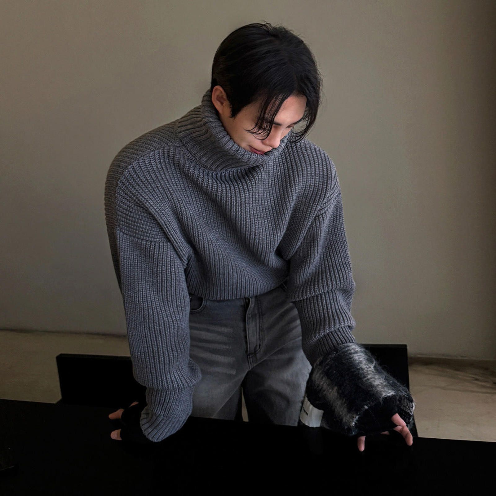 Vintage Gray Oversized Turtleneck Ribbed Sweater, Cozy Knitwear Size US M / EU 48-50 / 2 - 3 Thumbnail