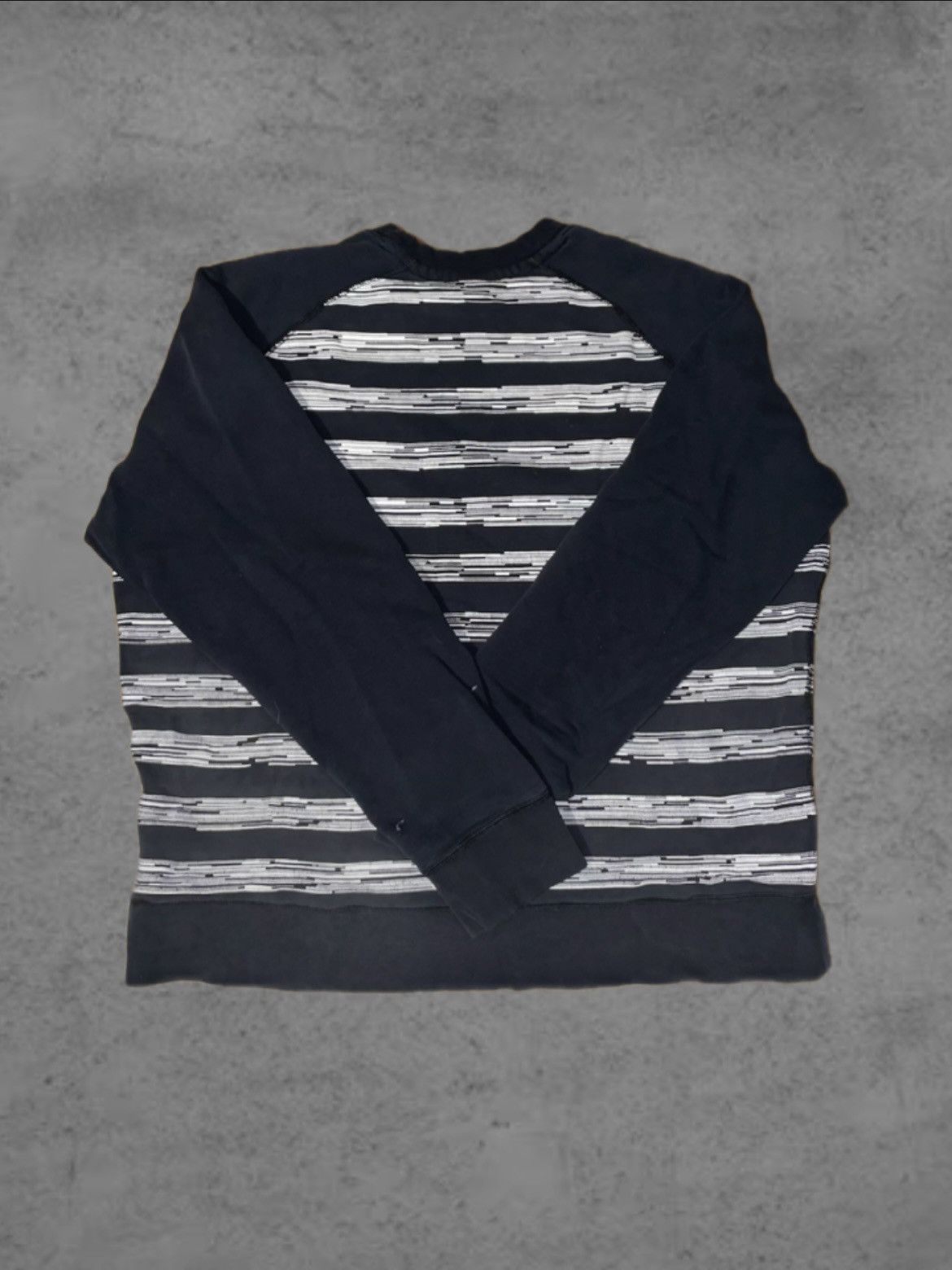 Nike Nike Navy / White Striped Crewneck Size US XL / EU 56 / 4 - 3 Thumbnail
