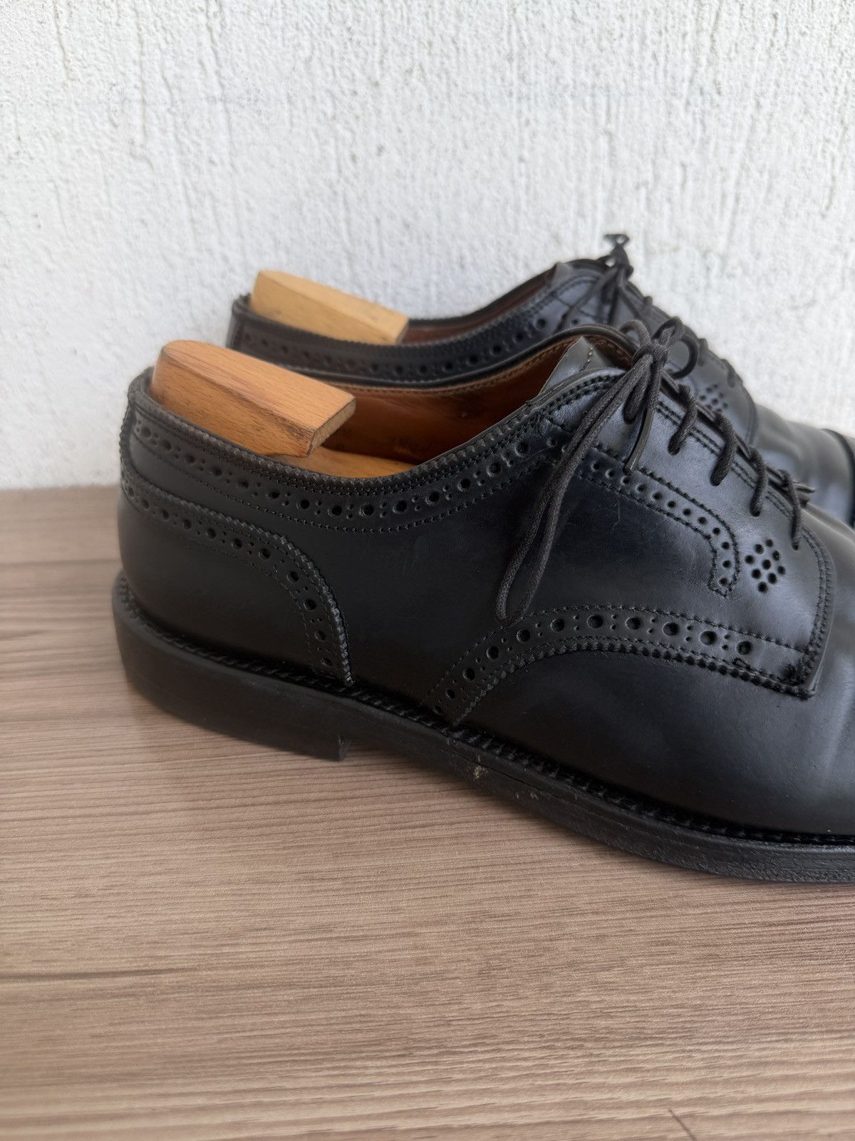 Alden × Drake's Shell cordovan brogue derby Size US 8.5 / EU 41-42 - 11 Thumbnail