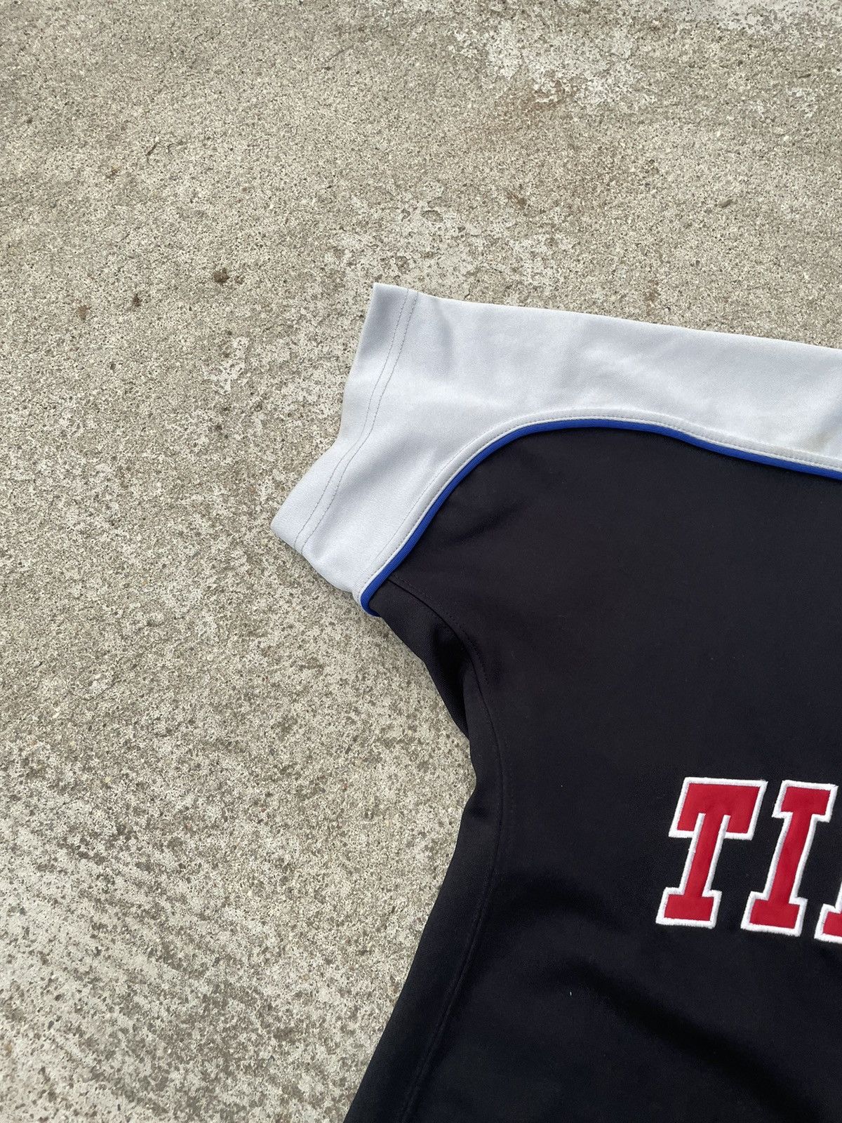 Vintage Jersey tiburones Size US L / EU 52-54 / 3 - 4 Thumbnail