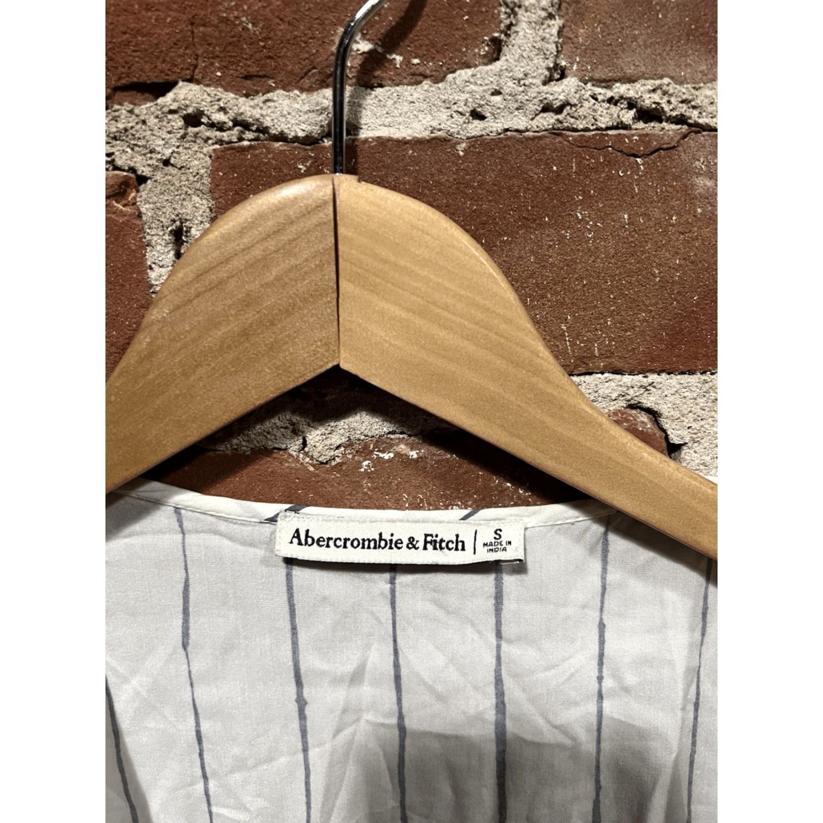 Abercrombie & Fitch Abercrombie & Fitch Women's White Striped Short Sleeve Slip Dress Summer S Size 28" / US 6 / IT 42 - 3 Thumbnail