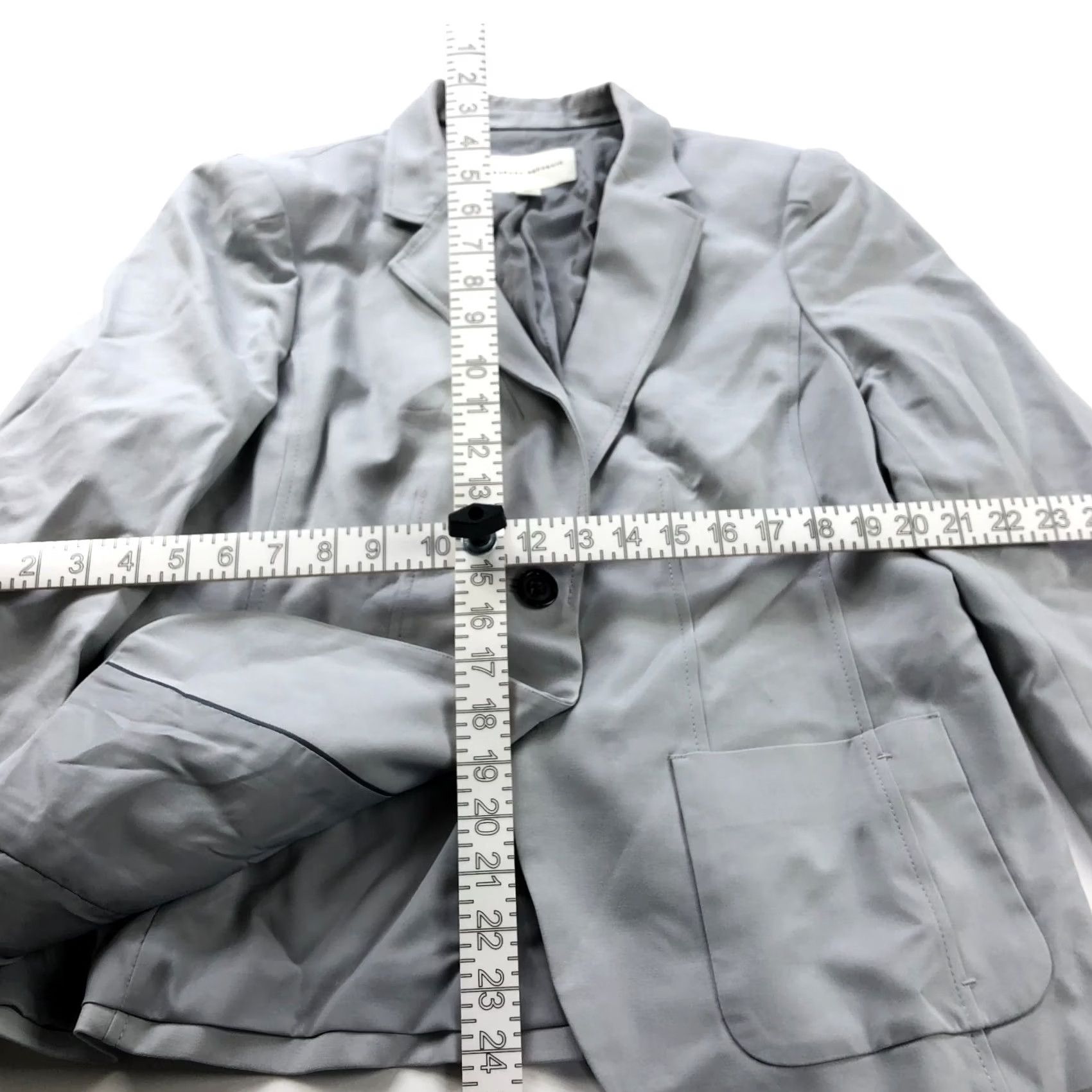 Banana Republic Banana Republic 14 Stretch Cotton Modal 2 Button Blazer Jacket Light Gray Blazer Jacket Women 14 Gray Buttons Stretch Cotton Modal Banana Republic Size XL / US 12-14 / IT 48-50 - 3 Thumbnail