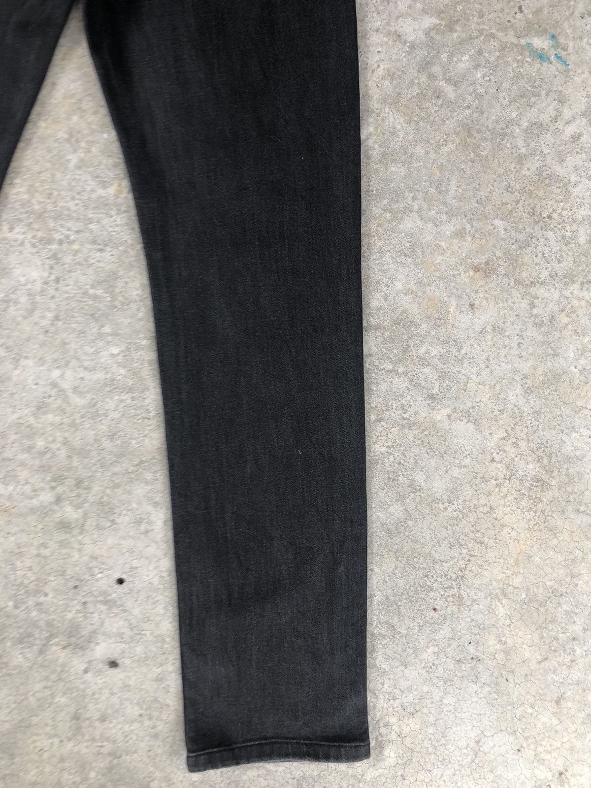 Jun Takahashi Undercover x Uniqlo Skinny Jeans Distressed Size US 31 - 12 Thumbnail
