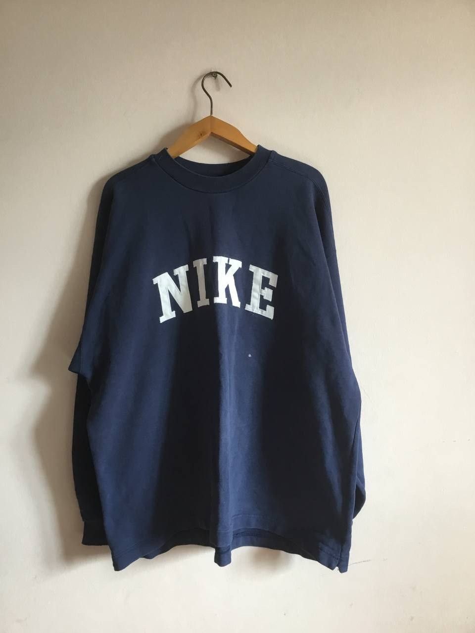 Nike × Vintage Vintage Nike Big Logo Crewneck Sweatshirt Size US XL / EU 56 / 4 - 5 Thumbnail