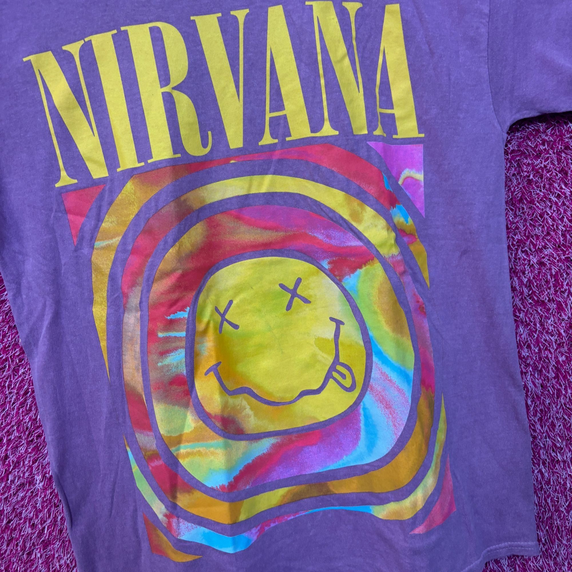 Nirvana Nirvana Never Mind Smiley Face Purple Tshirt size Large Size US L / EU 52-54 / 3 - 4 Thumbnail