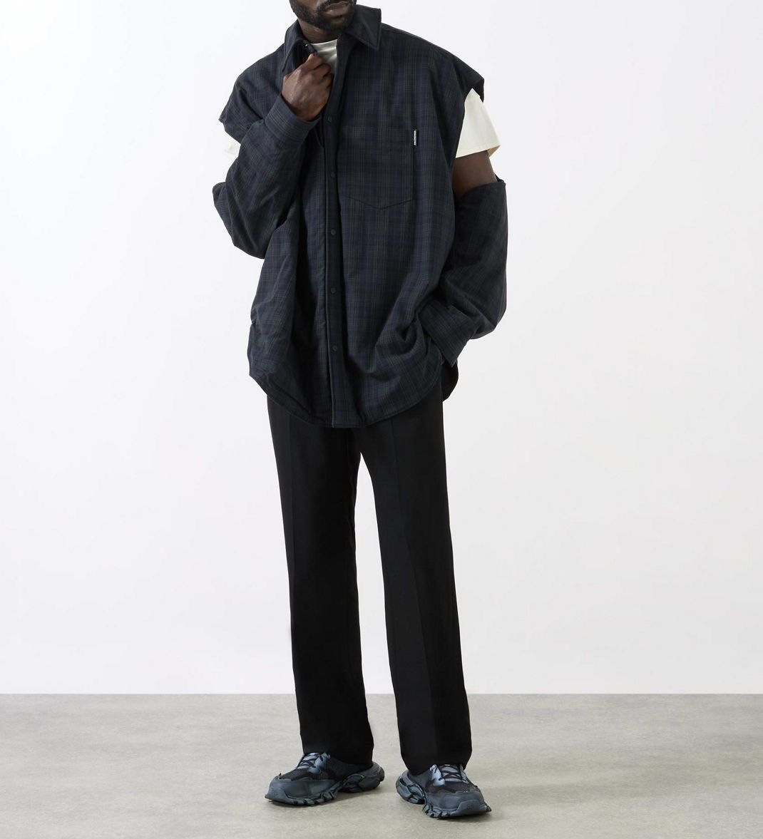 Balenciaga Balenciaga Check Oversized Padded Flannel Shirt Size US XL / EU 56 / 4 - 3 Thumbnail