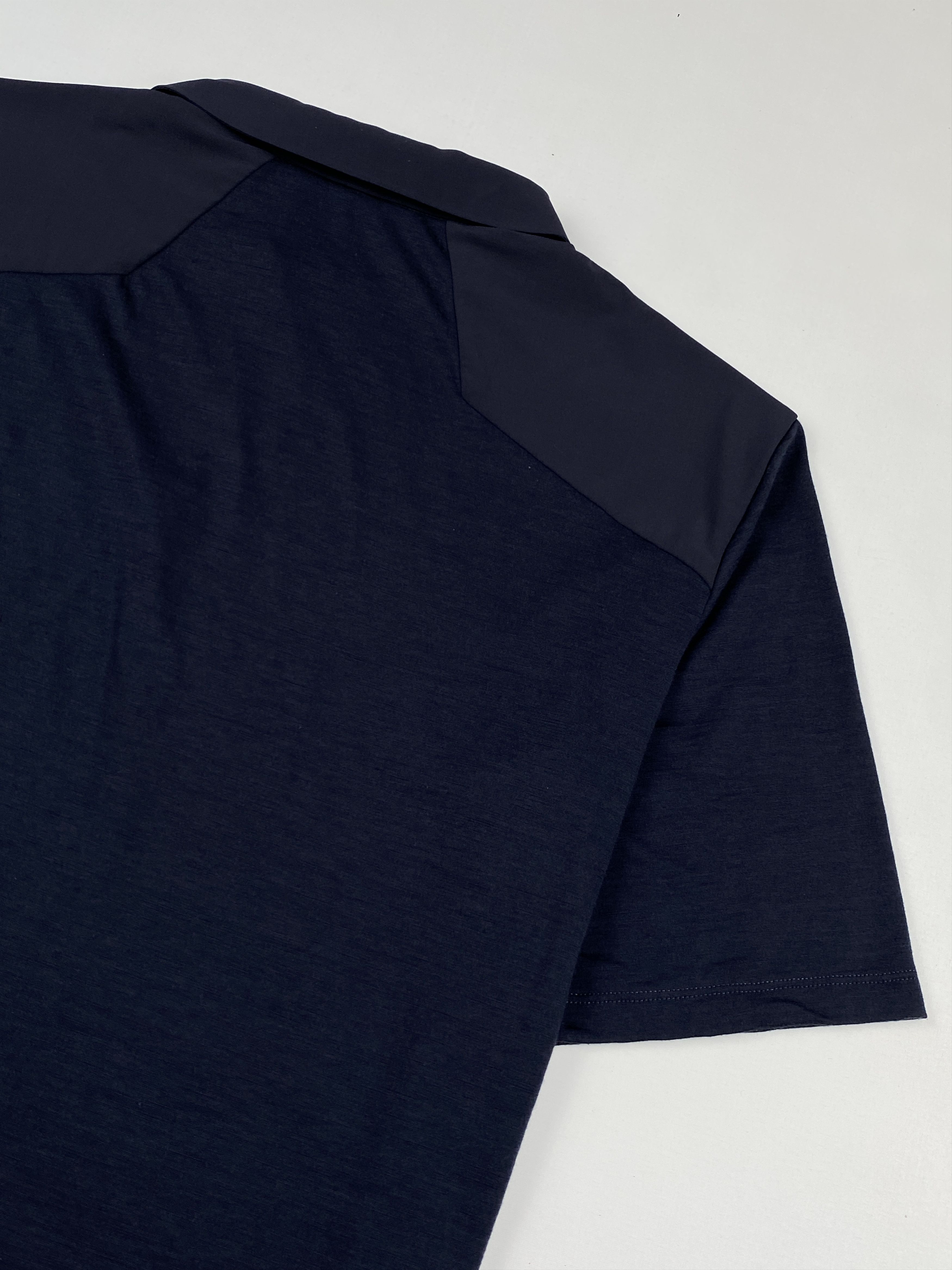 Arc'teryx Veilance Frame SS Polo Shirt Size US M / EU 48-50 / 2 - 11 Thumbnail