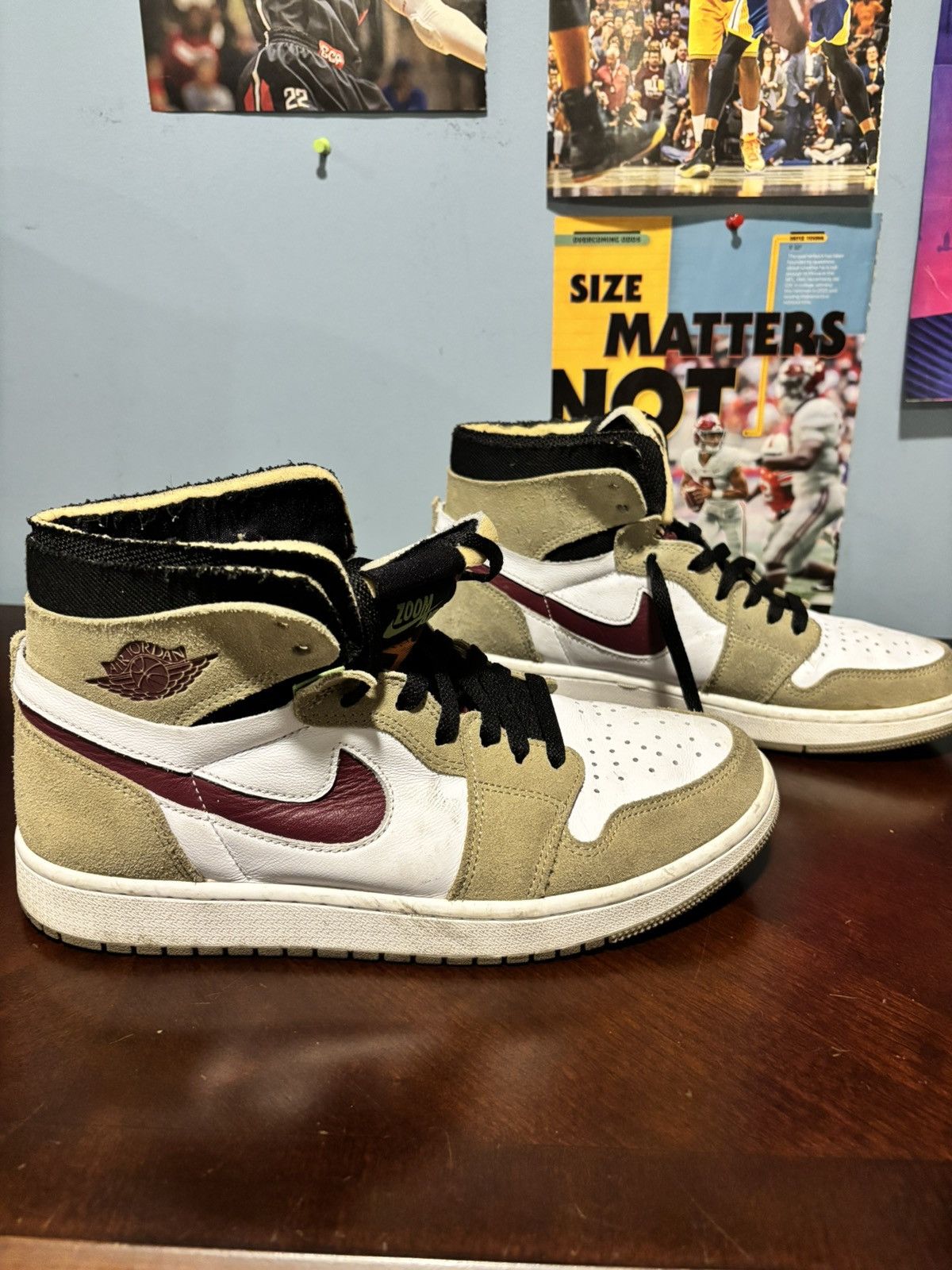 Nike Nike air jordan 1 high neutral olive mens size 9 used Size US 9 / EU 42 - 1 Thumbnail