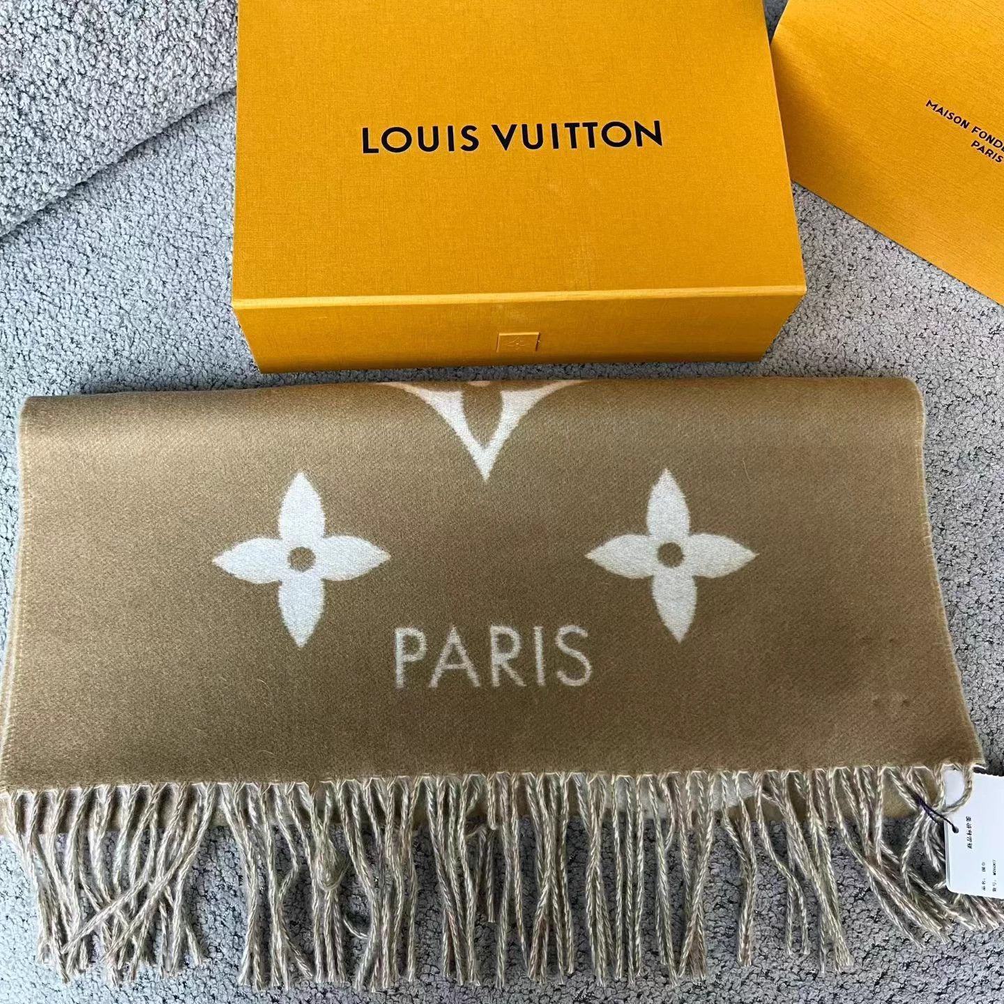 Louis Vuitton LV Beige/Taupe Tassel Jacquard Cashmere Scarf New with Tags Size ONE SIZE - 2 Thumbnail