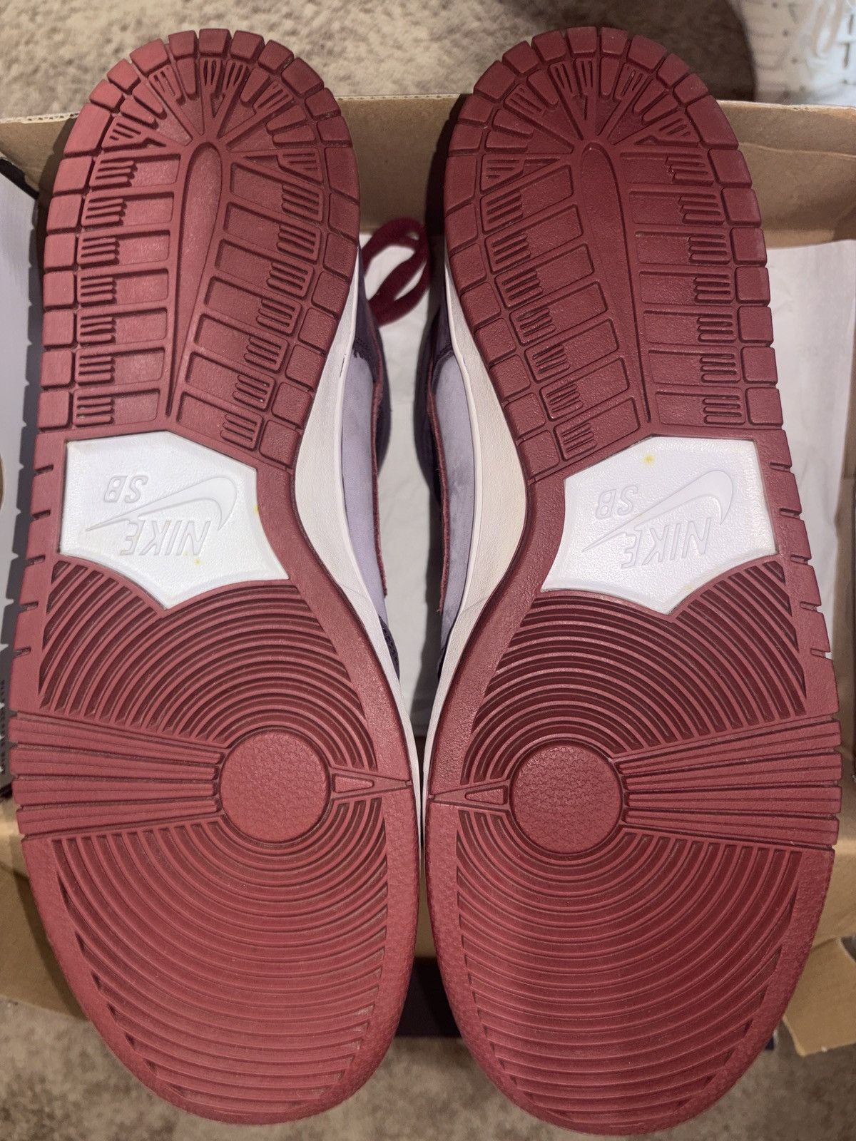 Nike SB Nike SB Dunk High Daybreak Plum Size 12 Excellent Condition Size US 12 / EU 45 - 2 Thumbnail