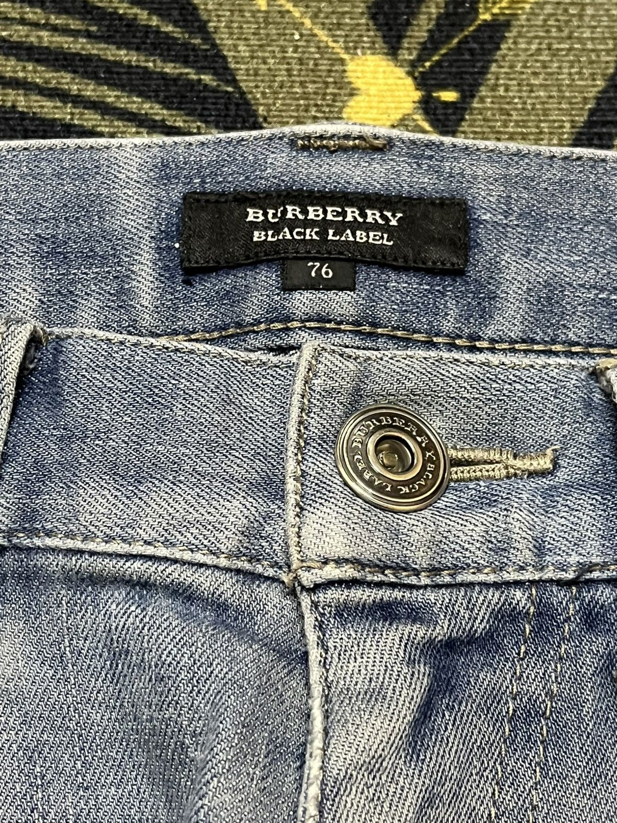 Burberry Vintage Burberry Slim Fit Honeycomb Denim Size US 31 - 9 Thumbnail