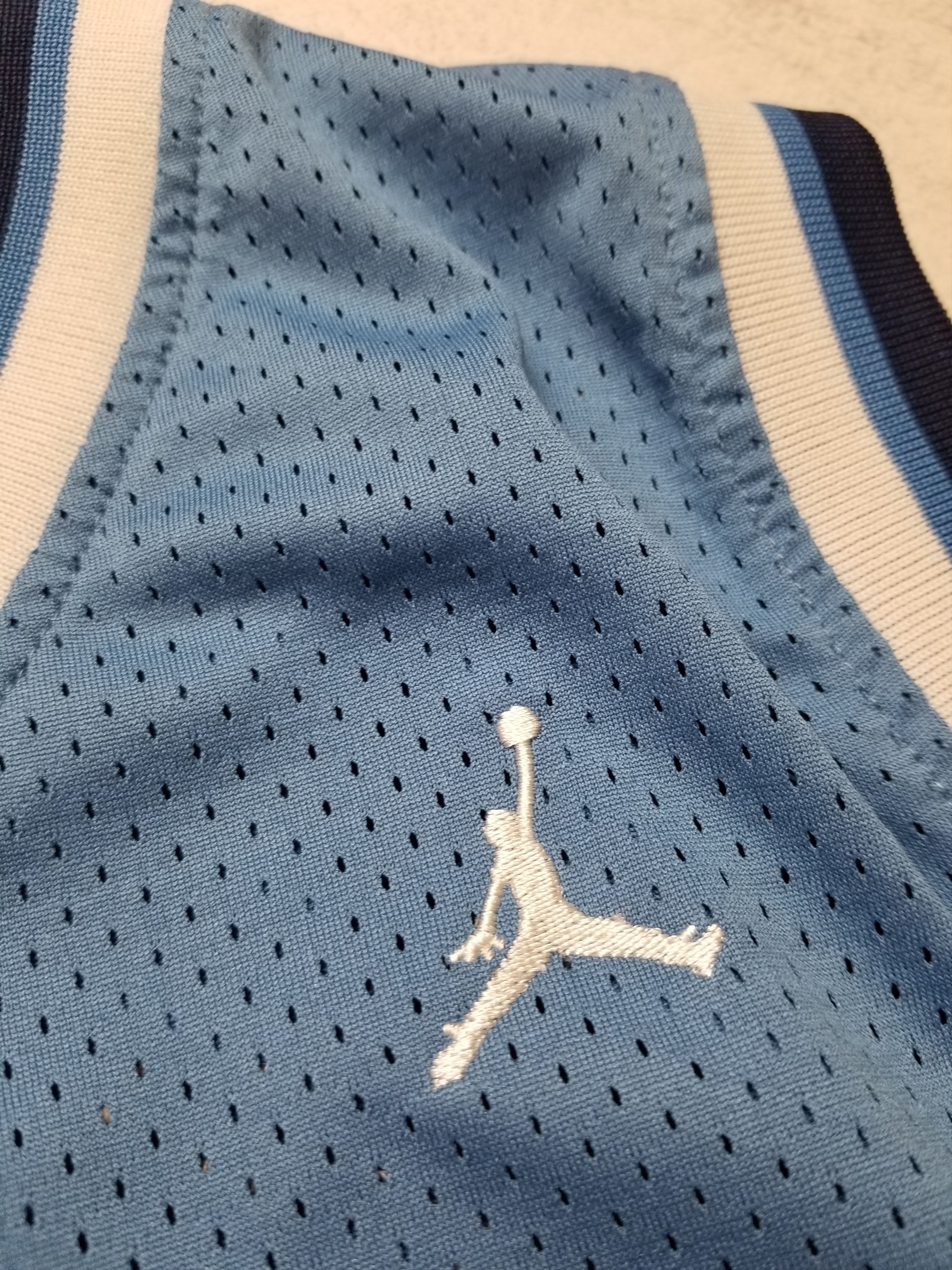 Jordan Brand Michael Jordan North Carolina Tar Heels Blue NBA Jersey Size US M / EU 48-50 / 2 - 9 Thumbnail
