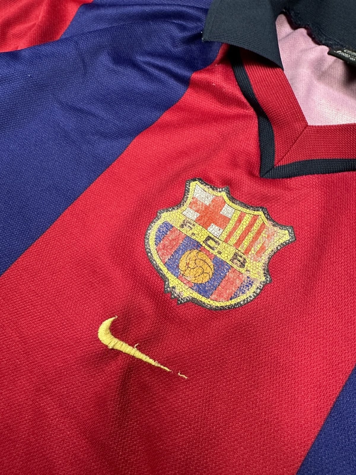 Nike × Vintage Y2K Vintage Nike Barcelona Soccer Jersey Blokecore Style VTg Size US L / EU 52-54 / 3 - 3 Thumbnail