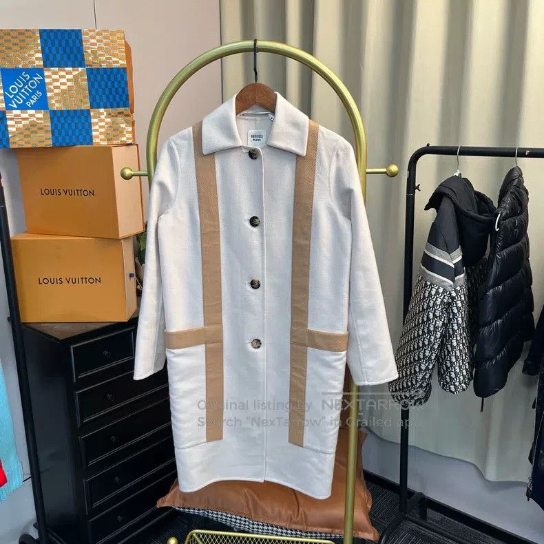 Hermes Hermes Beige Leather-Trimmed Long Cashmere Coat Size XXS / US 00 / IT 34 - 1 Thumbnail