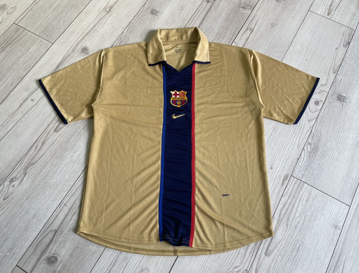 Nike × Vintage Nike Barcelona 2001/2002 Soccer Jersey Away Football Shirt Size US XL / EU 56 / 4 - 5 Thumbnail