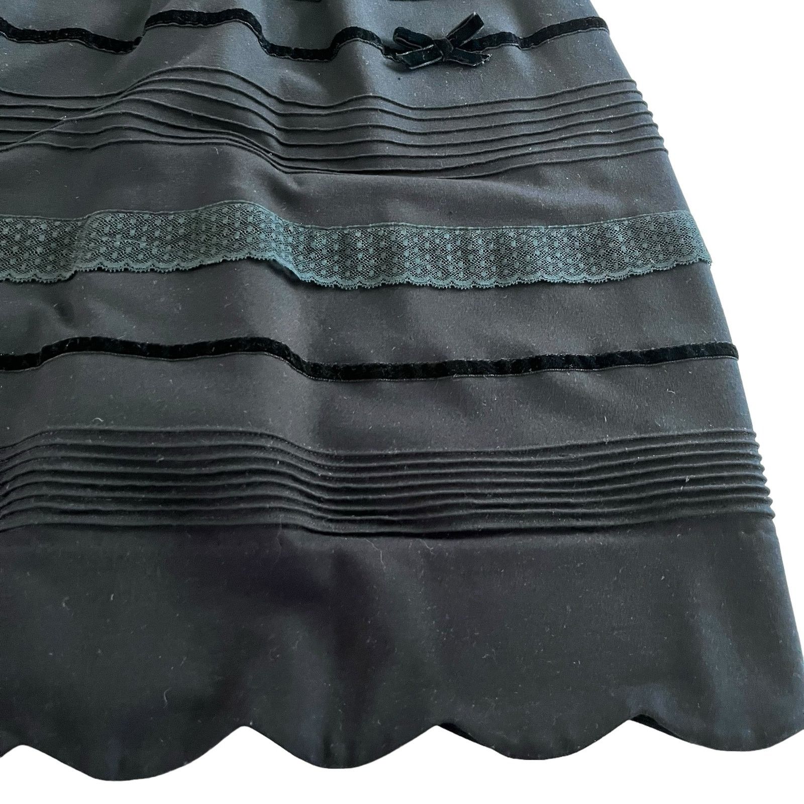RED Valentino Red Valentino Black Lace Velvet Trim Knee Length Dress Size L / US 10 / IT 46 - 8 Thumbnail