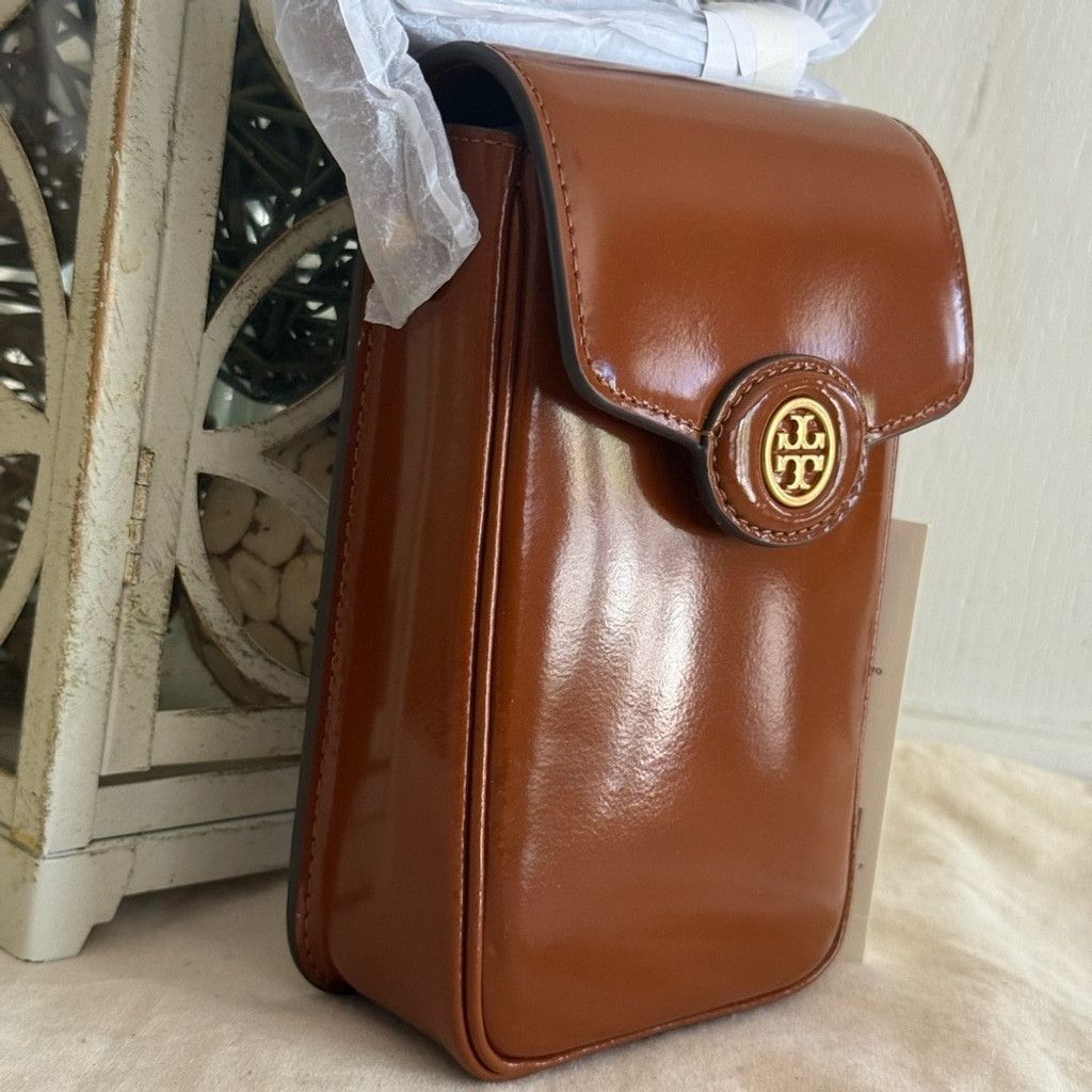 Tory Burch NEW Tory Burch Robinson Spazzolato Phone Crossbody - Leather Size ONE SIZE - 1 Thumbnail