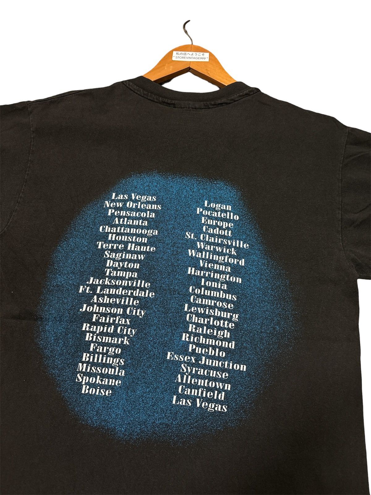 Band Tees ‼️RARE‼️VINTAGE 1994 VINCE GILL TOUR TSHIRT TEE💥 Size US M / EU 48-50 / 2 - 12 Thumbnail