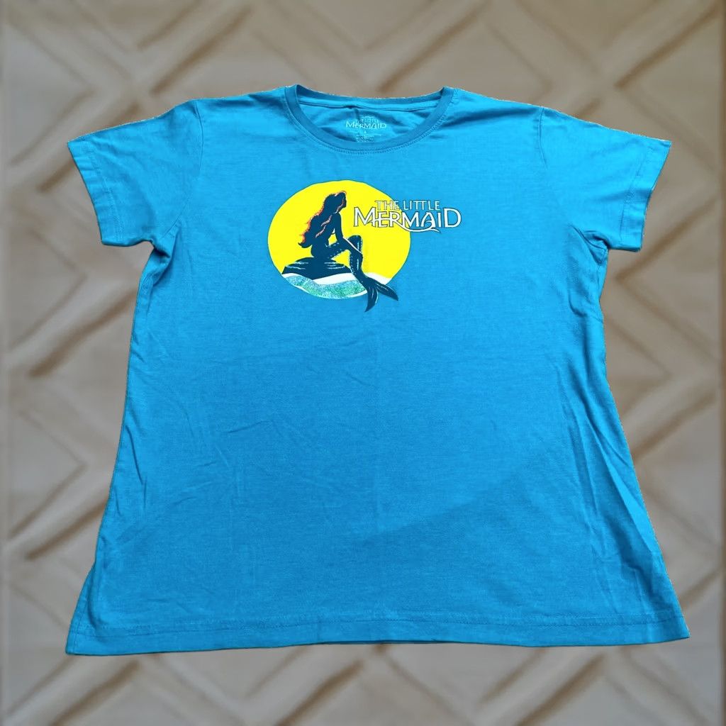 Disney Disney The Little Mermaid Graphic T-Shirt Womens Large Blue Crew Neck Size L / US 10 / IT 46 - 1 Thumbnail
