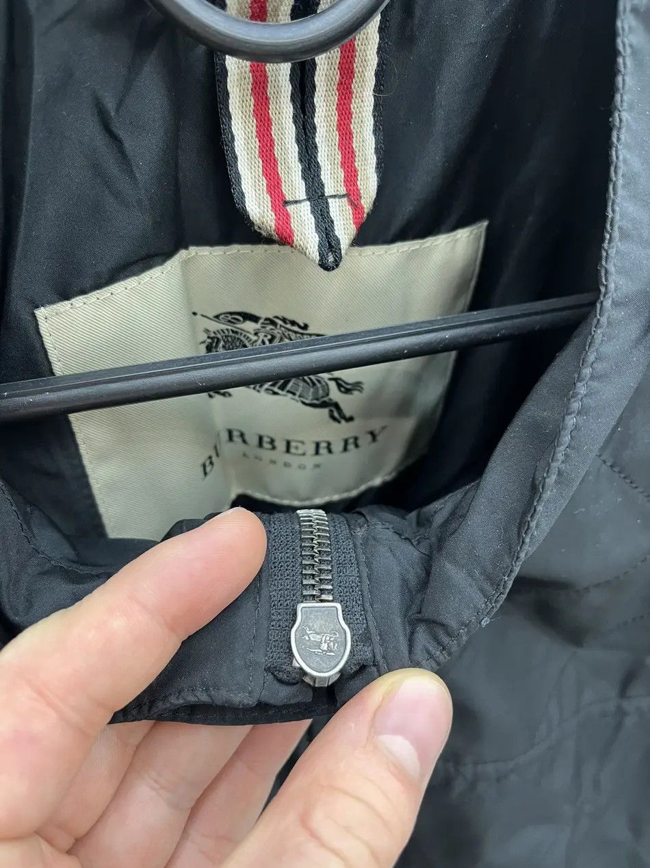 Burberry Burberry London Nylon Quilted Vest Size US XL / EU 56 / 4 - 2 Thumbnail