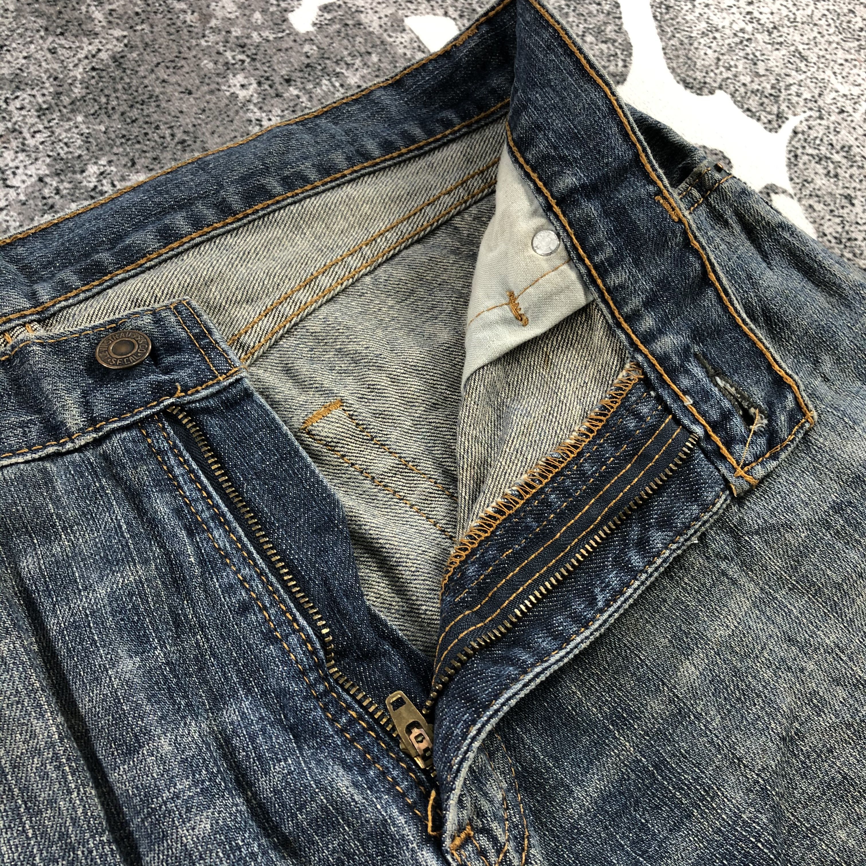 Levi's Vintage Levis 505 Jeans Faded Blue Denim KJ978 Size US 33 - 10 Thumbnail
