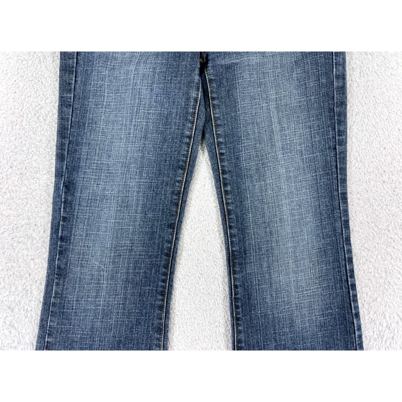 Vintage Hint Pants Womens Jeans Flared Low Rise Blue Denim Cotton Blend 3 5-Pocket Design Embroidered Distressed Stretch Casual Size 26" / US 2 / IT 38 - 7 Thumbnail