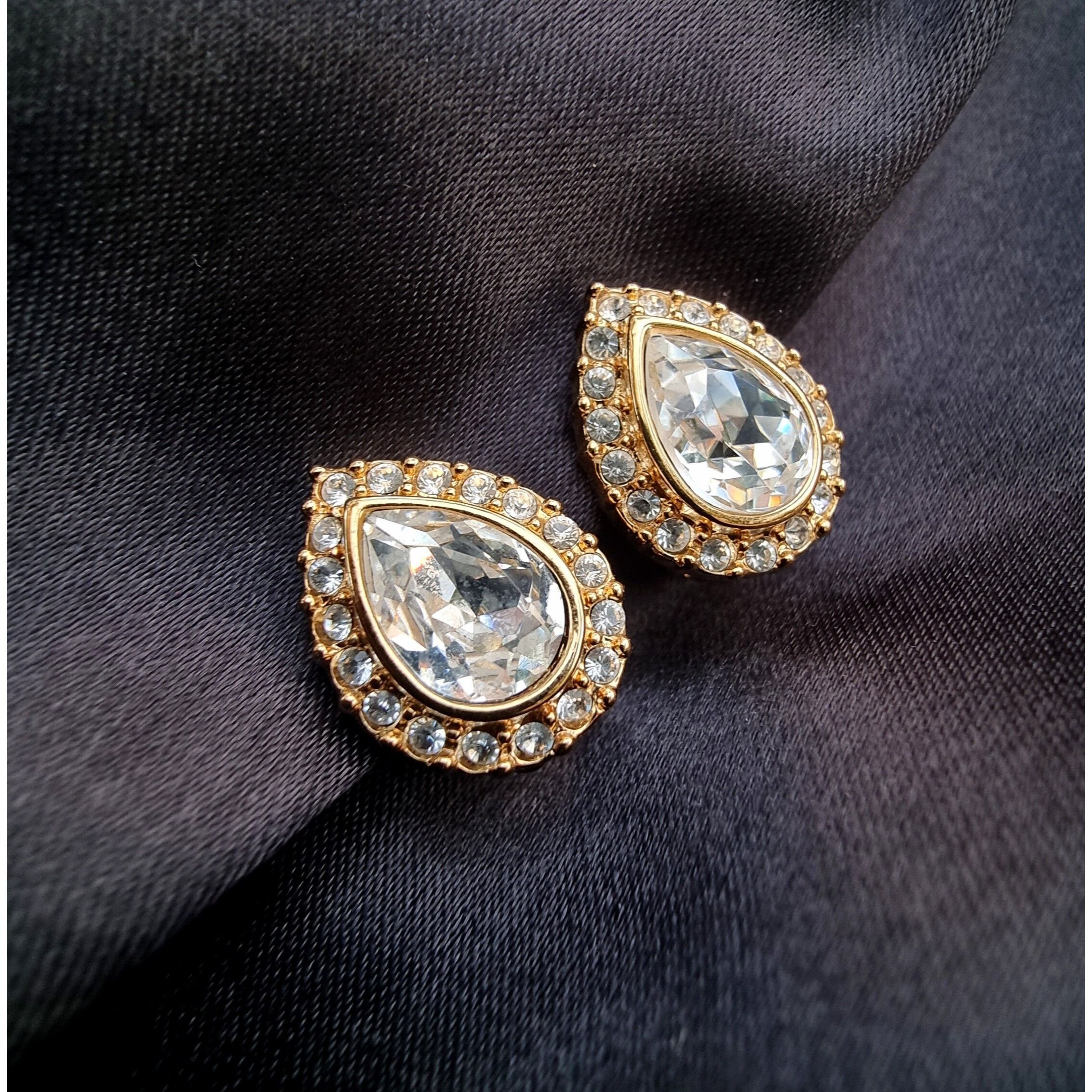 Swarovski Vintage SWAROVSKI Teardrop Crystal Rhinestones Clear White a Size ONE SIZE - 6 Thumbnail