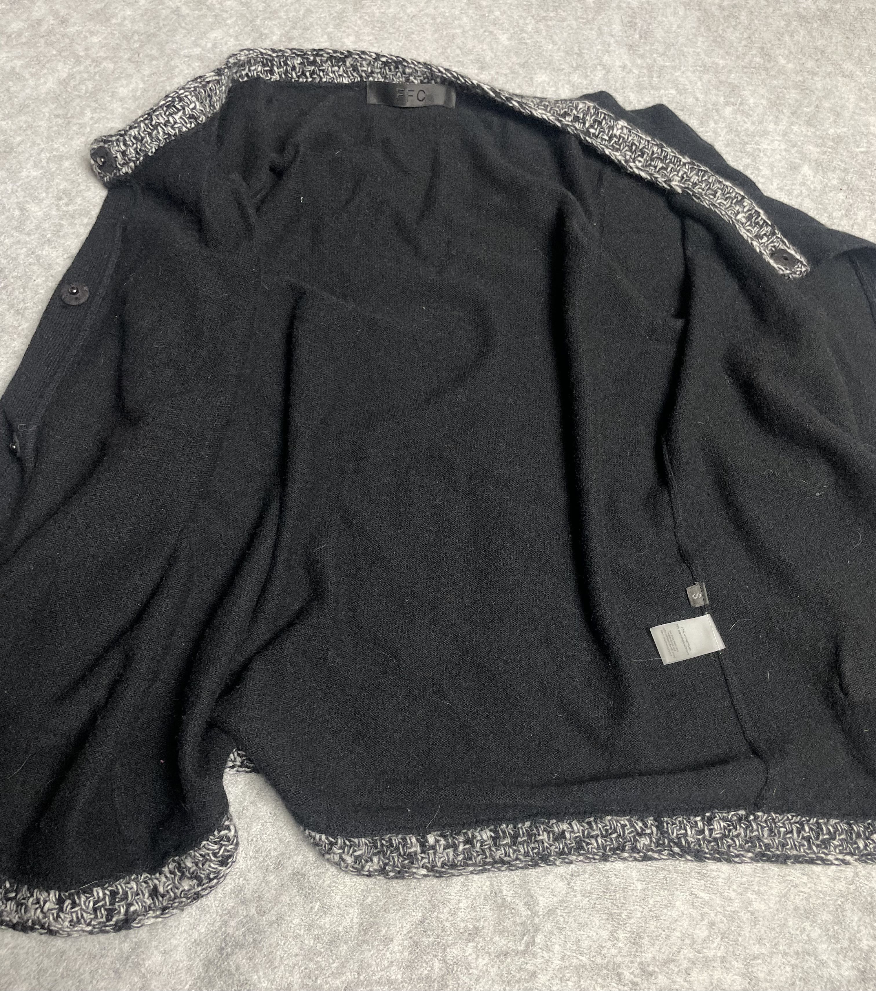 Other FFC Wool Cashmere Black Cardigan Size S Size S / US 4 / IT 40 - 6 Thumbnail