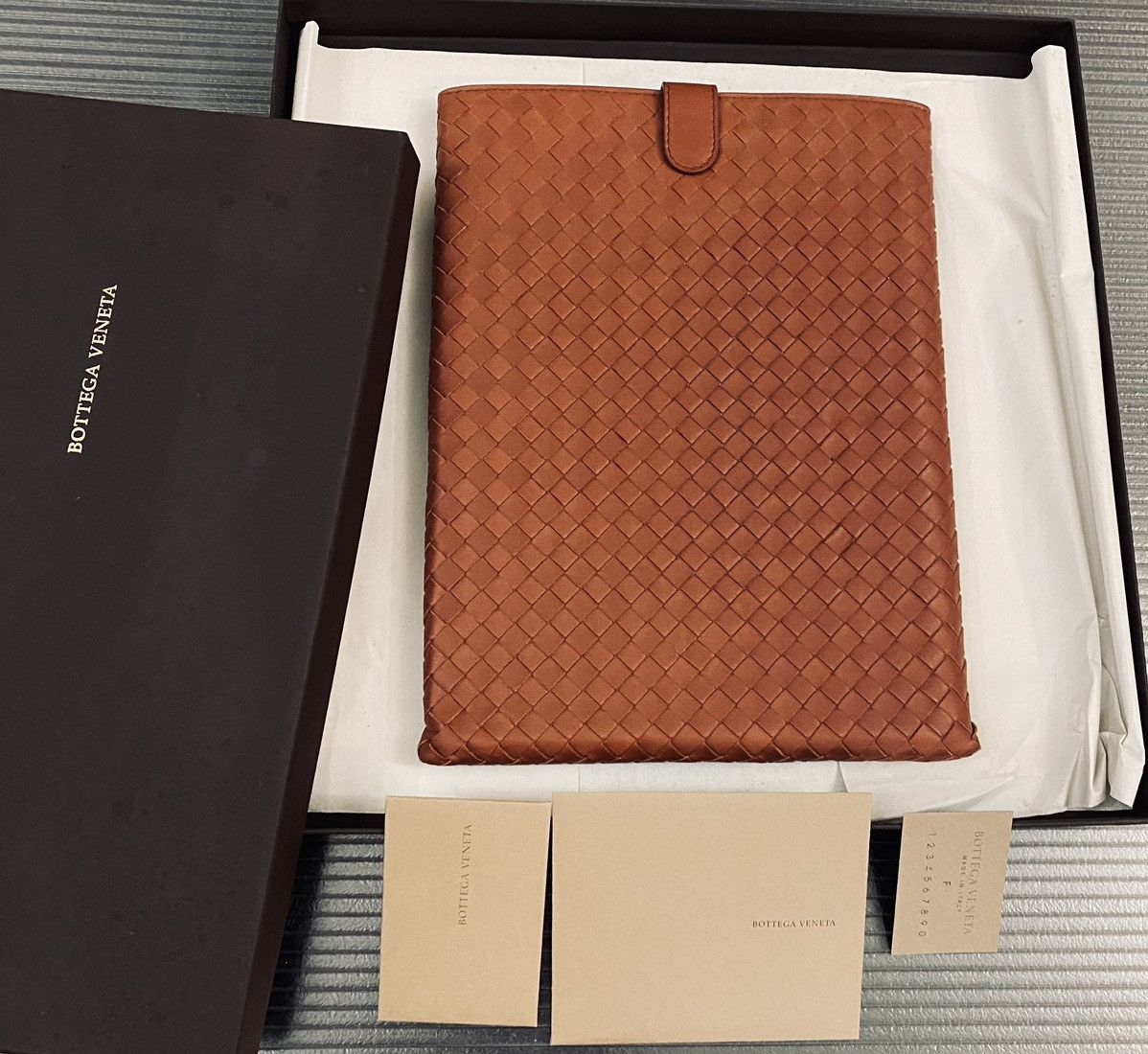 Bottega Veneta BV 🇮🇹 x Tomas Maier Siena intrecciato Napa tablet case NEW Size ONE SIZE - 1 Thumbnail