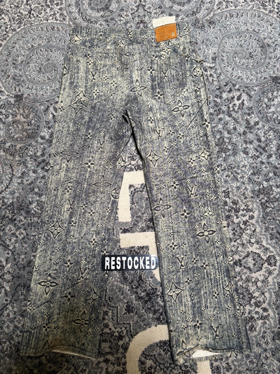 Louis Vuitton LOUIS VUITTON MONOGRAM CARPENTER Size US 32 / EU 48 - 2 Thumbnail