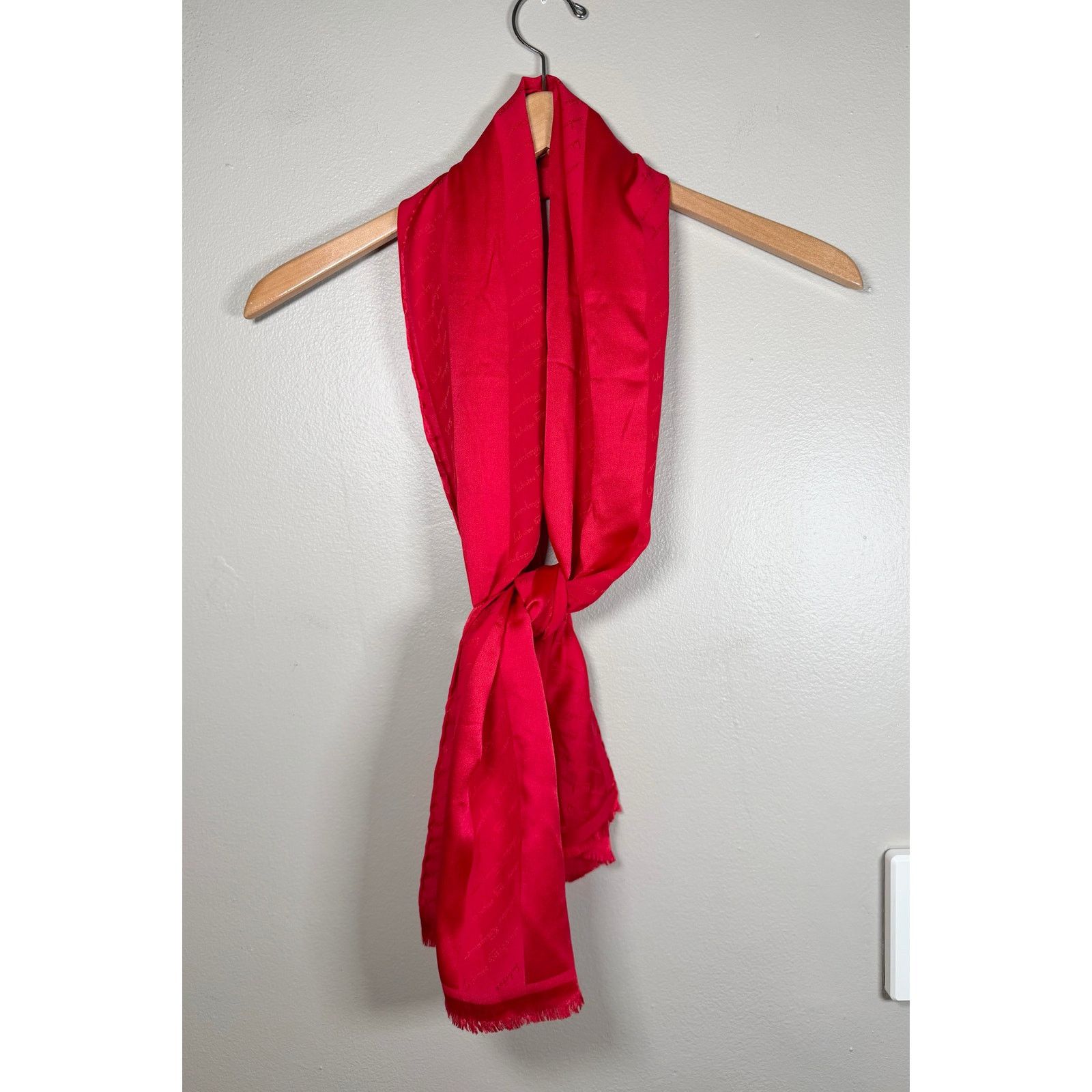 Salvatore Ferragamo Ferragamo Logo Embossed Red Silk Scarf Size ONE SIZE - 8 Thumbnail