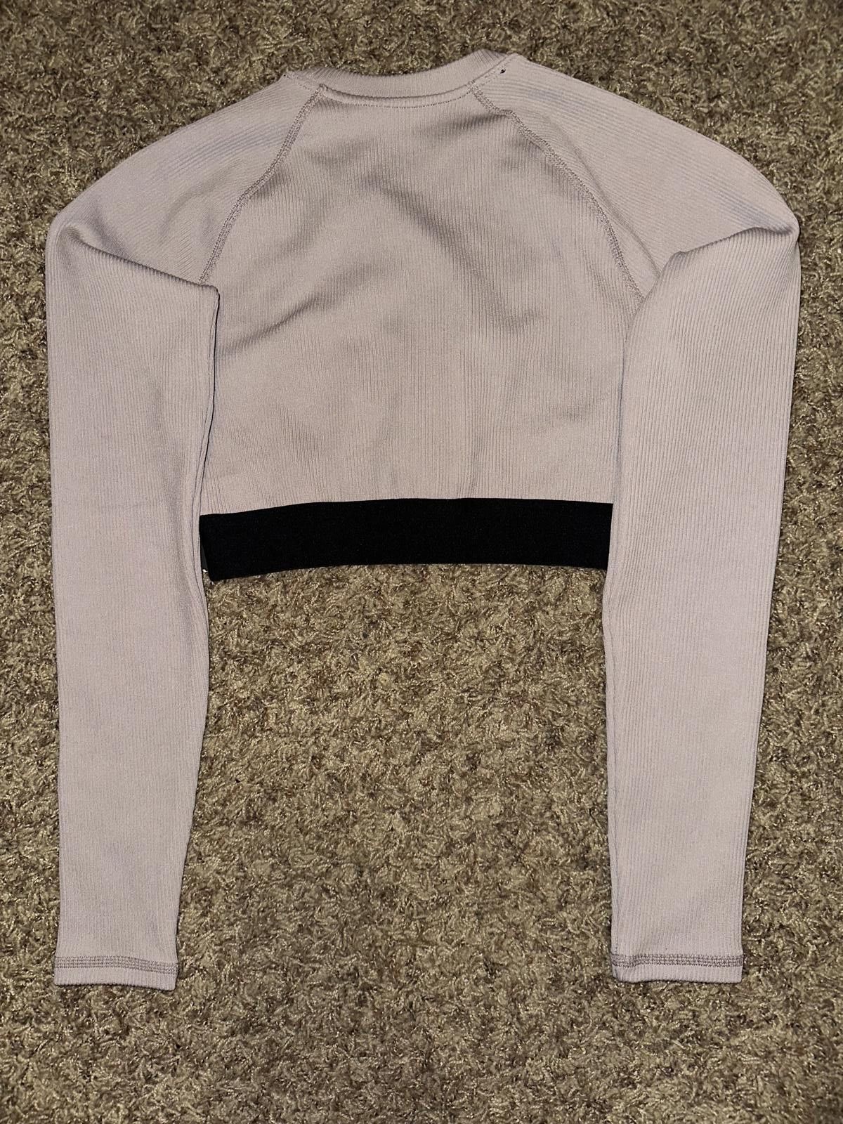 Nike Nike Sportswear Women’s Just Do It Yogo Workout Long Sleeve Crop Top Size XS / US 0-2 / IT 36-38 - 4 Thumbnail